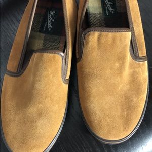 Men’s woolrich slippers